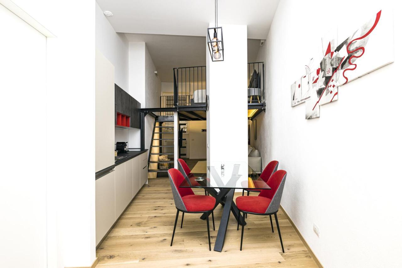 Loft La Sedia Rossa - Centro Storico Apartment มิลาน ภายนอก รูปภาพ