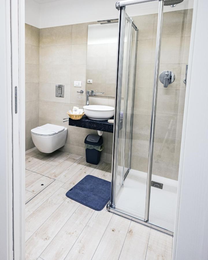 Loft La Sedia Rossa - Centro Storico Apartment มิลาน ภายนอก รูปภาพ