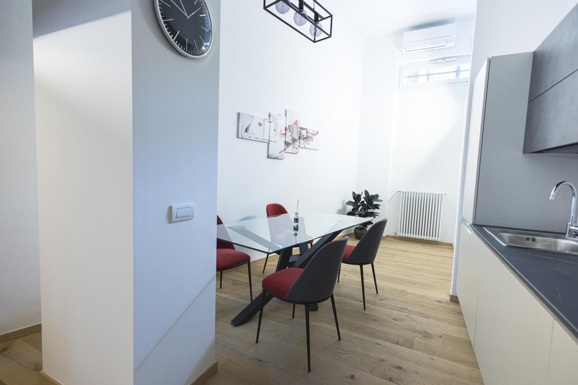 Loft La Sedia Rossa - Centro Storico Apartment มิลาน ภายนอก รูปภาพ
